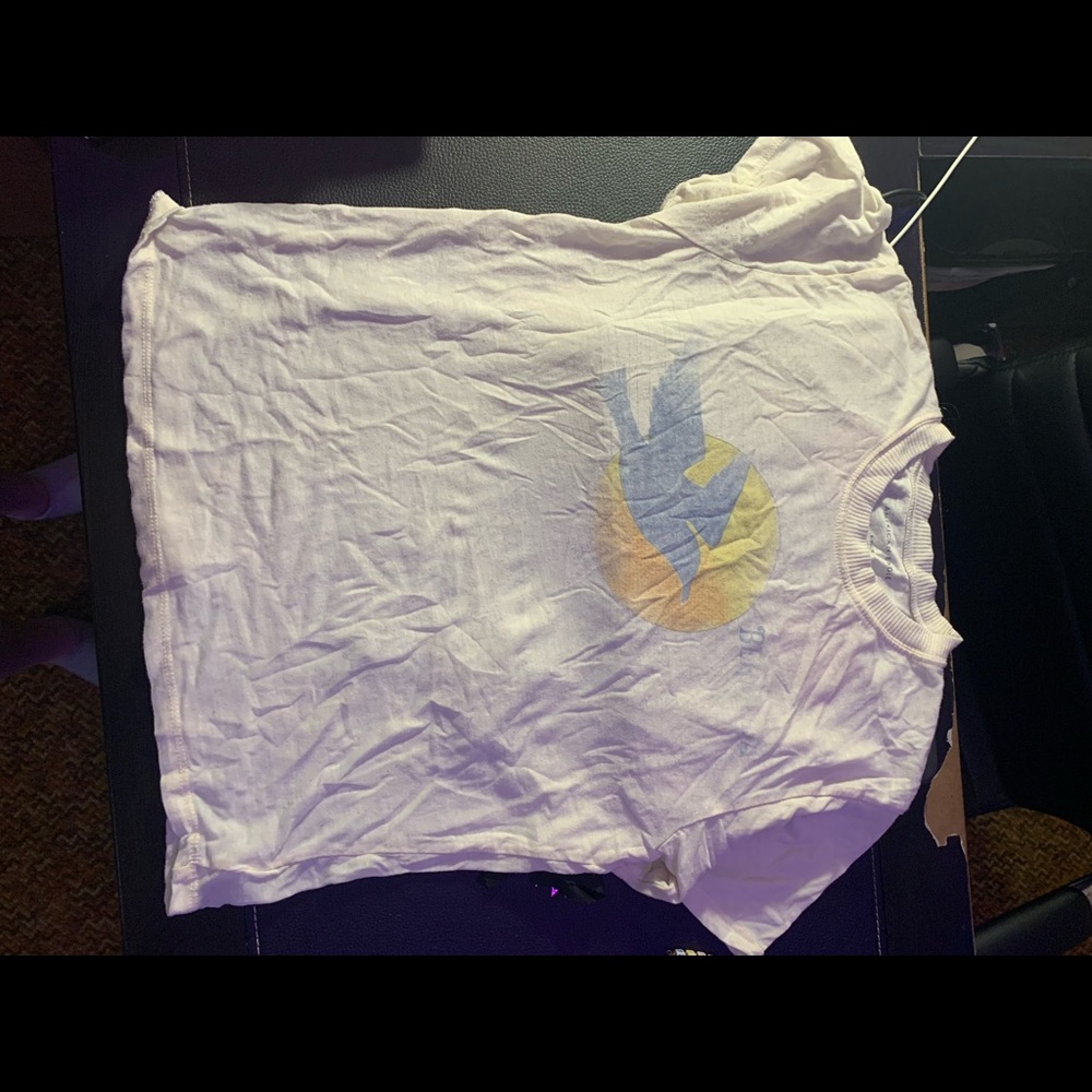 american eagle tee shirt